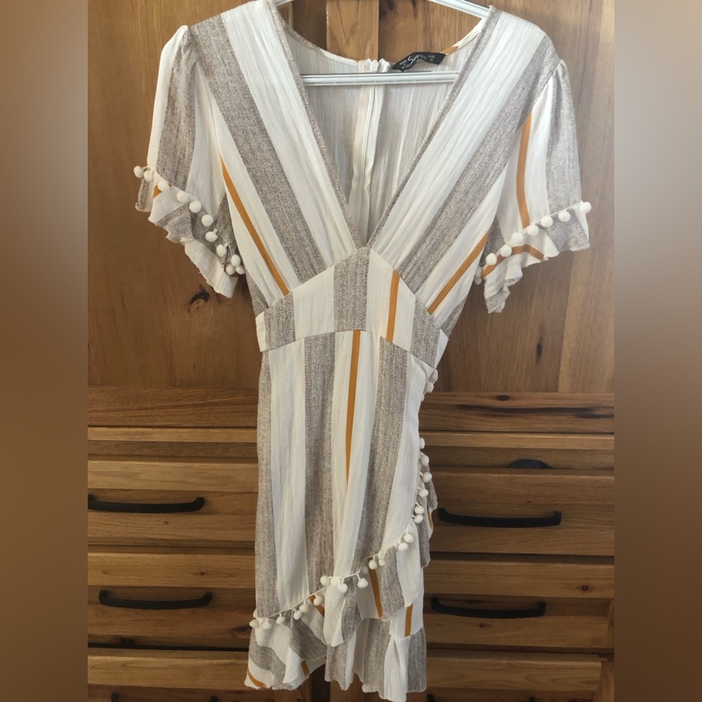 Summer dress-small with cute fringe detail